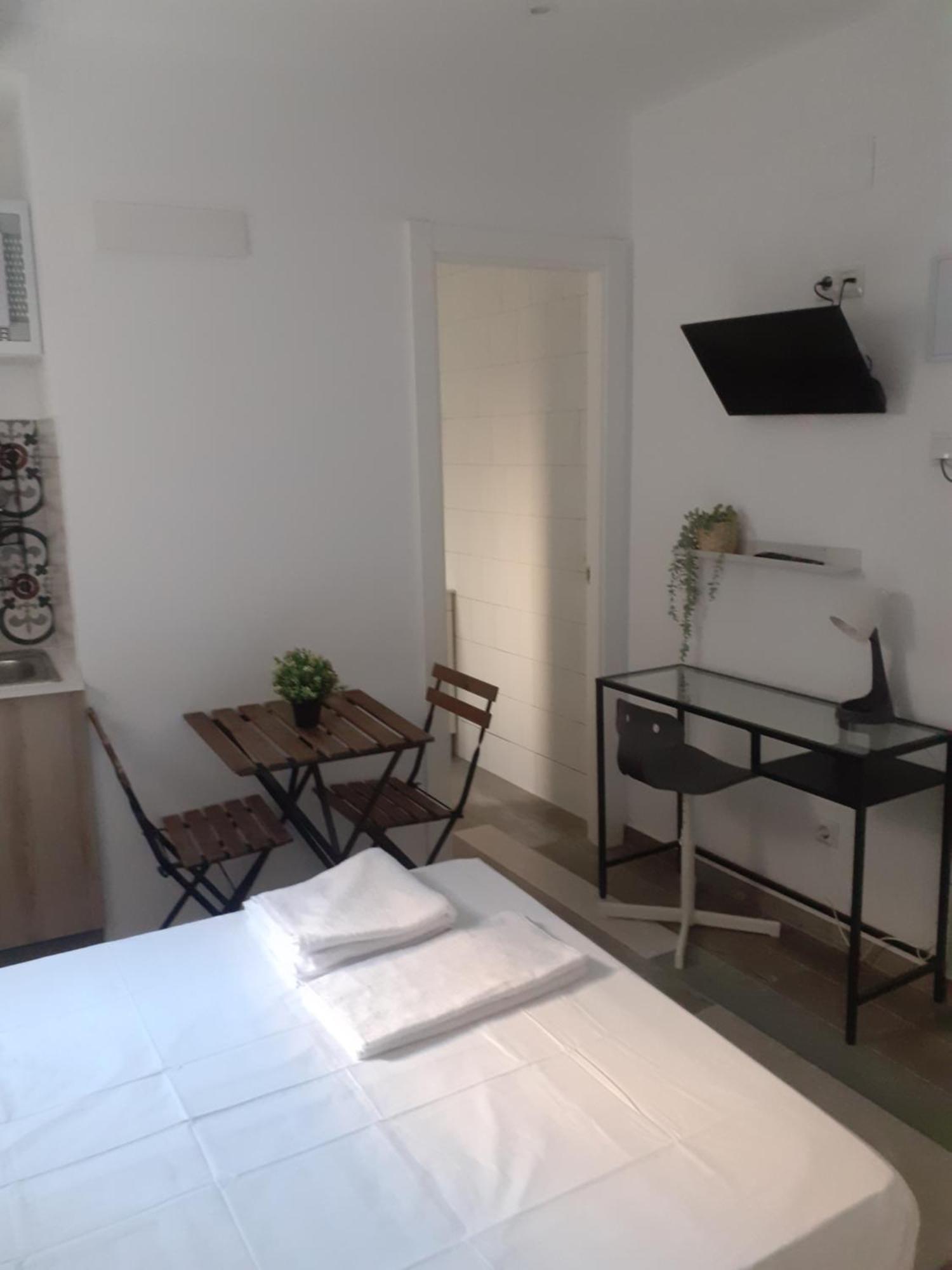 Serrano Home Valence Chambre photo